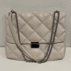 H&M cream quilted bag with silver chain